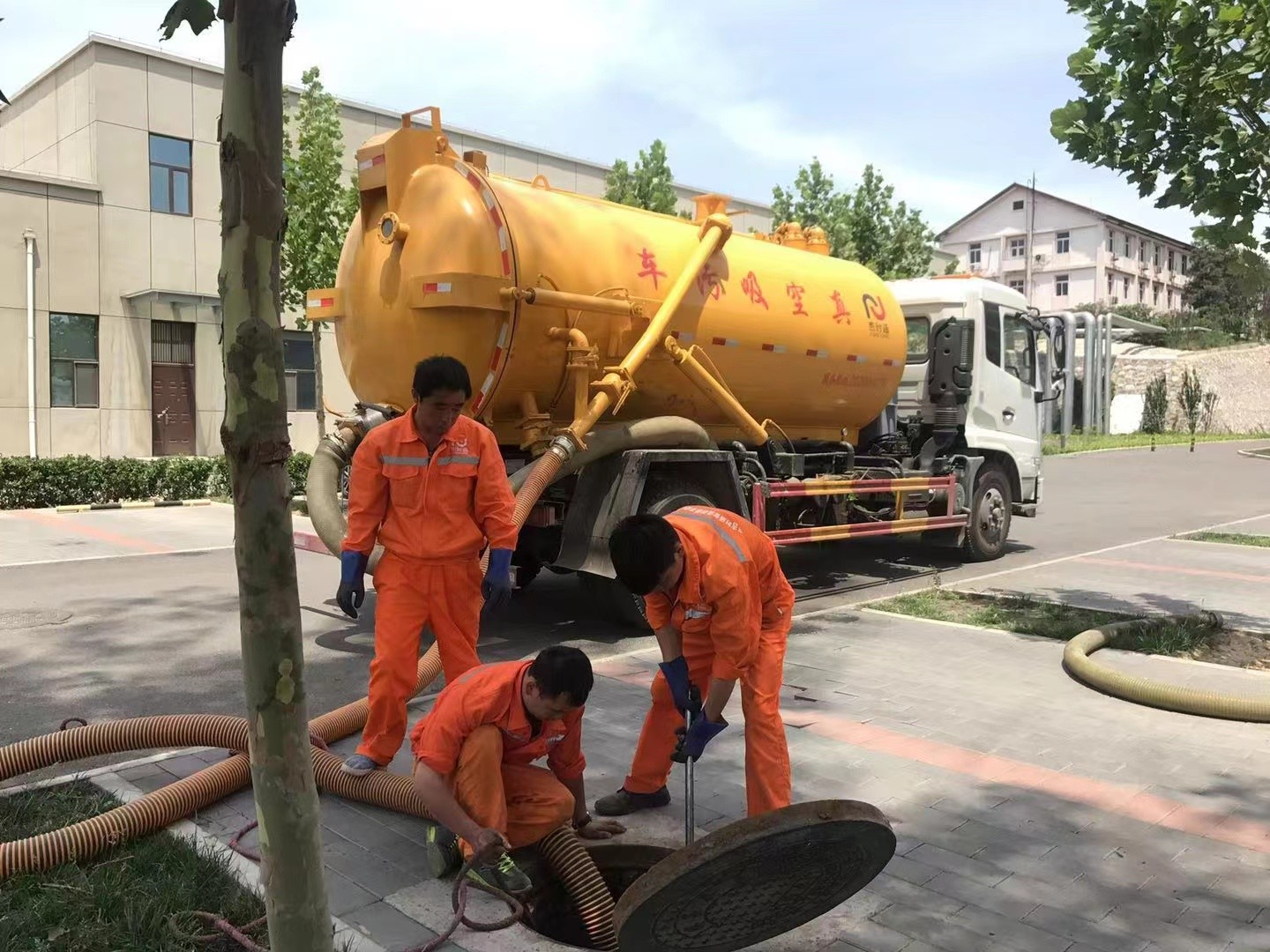 江山化粪池清理与5-8吨吸粪车施工效率分析